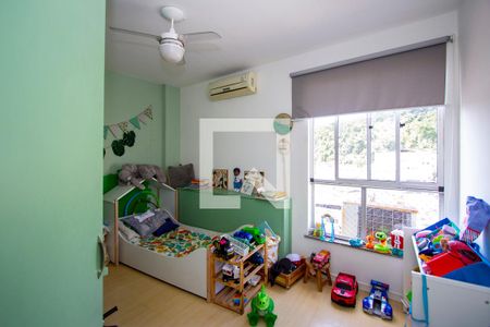 Apartamento à venda com 105m², 4 quartos e 2 vagasQuarto 1