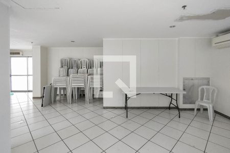Apartamento à venda com 105m², 4 quartos e 2 vagasÁrea comum - Salão de festas