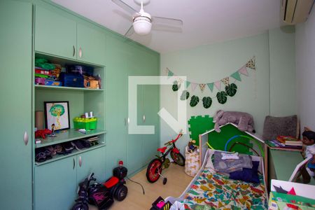 Apartamento à venda com 105m², 4 quartos e 2 vagasQuarto 1