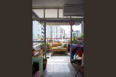 Apartamento à venda com 105m², 4 quartos e 2 vagasVaranda da Sala