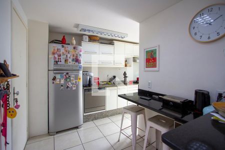 Apartamento à venda com 105m², 4 quartos e 2 vagasCozinha