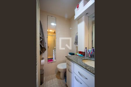 Apartamento à venda com 105m², 4 quartos e 2 vagasBanheiro da Suíte