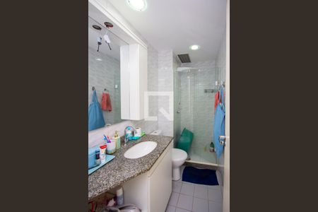 Apartamento à venda com 105m², 4 quartos e 2 vagasBanheiro Social