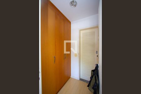 Apartamento à venda com 105m², 4 quartos e 2 vagasCloset da Suíte