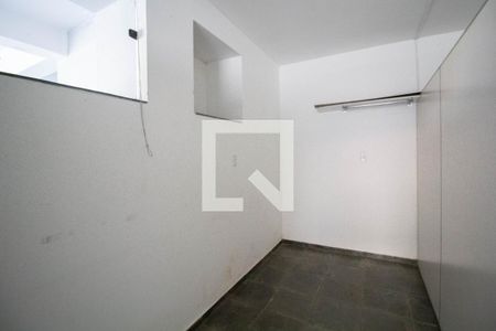 Casa à venda com 210m², 3 quartos e 4 vagasQuarto de Serviço