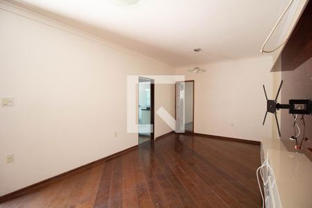 Sala de casa para alugar com 3 quartos, 210m² em Fazenda Aricanduva, São Paulo