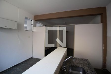 Casa à venda com 210m², 3 quartos e 4 vagasQuarto de Serviço