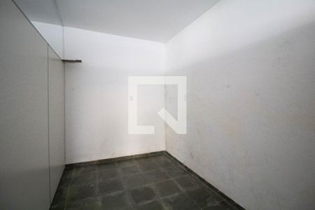 Casa à venda com 210m², 3 quartos e 4 vagasQuarto de Serviço