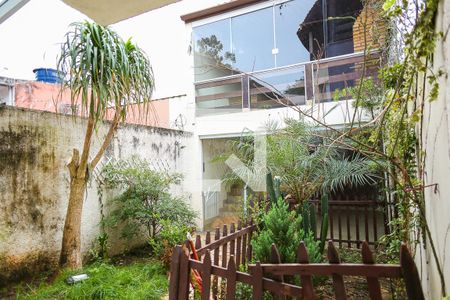 Casa à venda com 270m², 6 quartos e 3 vagas Casa à venda com 270m², 6 quartos e 3 vagasJardim