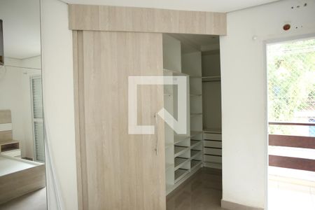 Casa à venda com 270m², 6 quartos e 3 vagas Casa à venda com 270m², 6 quartos e 3 vagasCloset da suíte 1
