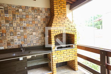 Casa à venda com 270m², 6 quartos e 3 vagas Casa à venda com 270m², 6 quartos e 3 vagasChurrasqueira