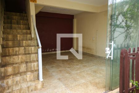 Casa à venda com 270m², 6 quartos e 3 vagas Casa à venda com 270m², 6 quartos e 3 vagasÁrea comum