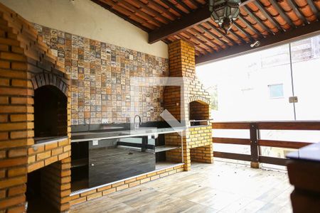 Casa à venda com 270m², 6 quartos e 3 vagas Casa à venda com 270m², 6 quartos e 3 vagasChurrasqueira