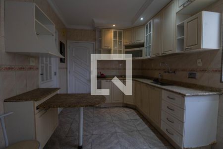 Apartamento à venda com 150m², 4 quartos e 3 vagasCozinha 