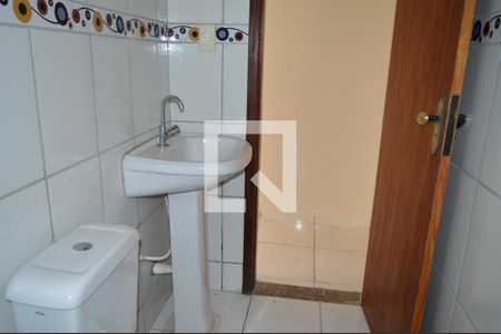 Casa de condomínio à venda com 63m², 3 quartos e 1 vagaBanheiro