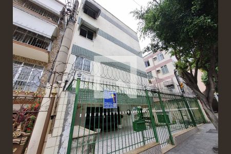 Apartamento para alugar com 64m², 2 quartos e sem vagaFachada do Prédio