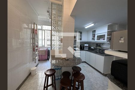 Apartamento à venda com 112m², 2 quartos e sem vagaCozinha
