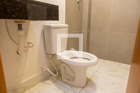 Apartamento à venda com 46m², 2 quartos e sem vaga Apartamento à venda com 46m², 2 quartos e sem vagaBanheiro