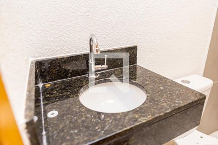 Apartamento à venda com 46m², 2 quartos e sem vaga Apartamento à venda com 46m², 2 quartos e sem vagaBanheiro