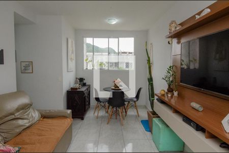 Sala de apartamento à venda com 3 quartos, 56m² em Vargem Pequena, Rio de Janeiro