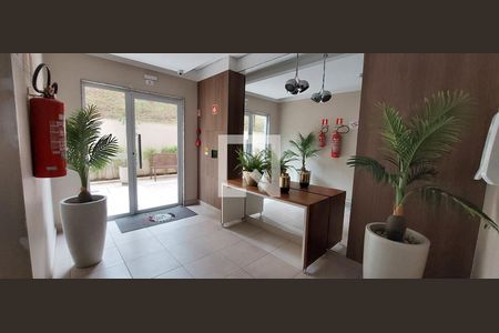 Apartamento para alugar com 84m², 3 quartos e 2 vagas Apartamento para alugar com 84m², 3 quartos e 2 vagasHall social