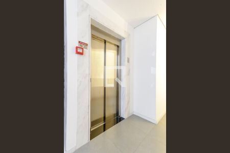 Apartamento para alugar com 59m², 2 quartos e sem vagaElevador