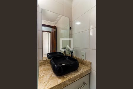 Apartamento para alugar com 60m², 2 quartos e 1 vaga Apartamento para alugar com 60m², 2 quartos e 1 vagaBanheiro