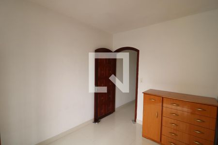 Casa à venda com 240m², 3 quartos e 2 vagasQuarto 2