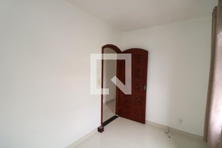Casa à venda com 240m², 3 quartos e 2 vagasQuarto