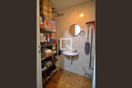 Apartamento à venda com 144m², 3 quartos e 2 vagasBanheiro de serviço