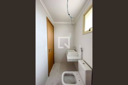 Apartamento à venda com 66m², 2 quartos e 1 vaga Apartamento à venda com 66m², 2 quartos e 1 vagaBanheiro