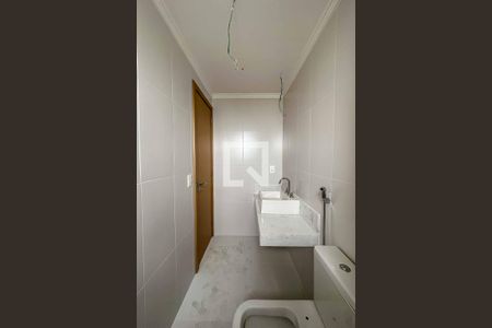 Apartamento à venda com 66m², 2 quartos e 1 vaga Apartamento à venda com 66m², 2 quartos e 1 vagaBanheiro