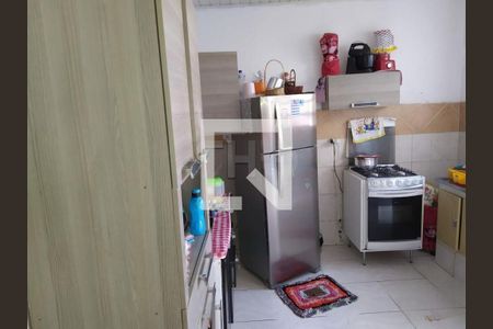 Casa à venda com 3 quartos, 216m² em Vila Mangalot, São Paulo