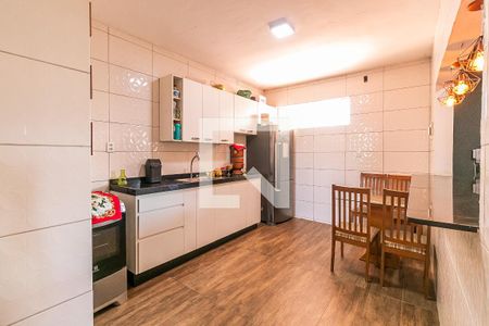 Casa à venda com 150m², 3 quartos e 2 vagasCozinha