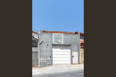 Casa à venda com 150m², 3 quartos e 2 vagasFachada