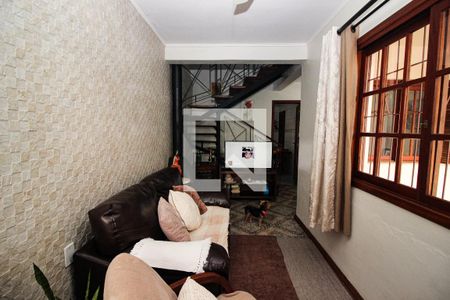 Sala de casa à venda com 2 quartos, 110m² em Hípica, Porto Alegre