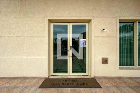 Apartamento à venda com 186m², 3 quartos e 1 vaga Apartamento à venda com 186m², 3 quartos e 1 vagaEntrada