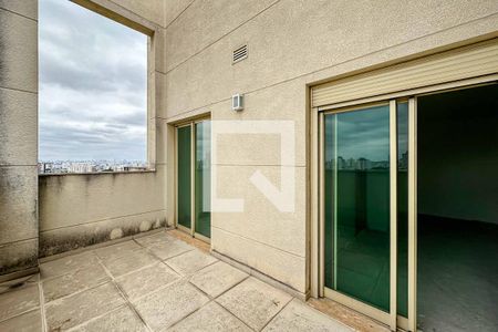 Apartamento à venda com 186m², 3 quartos e 1 vaga Apartamento à venda com 186m², 3 quartos e 1 vagaVaranda