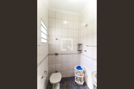 Banheiro da Suíte 1 de casa à venda com 3 quartos, 235m² em Vila Carmosina, São Paulo
