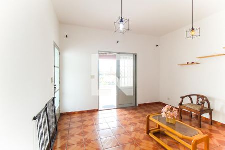 Sala de casa à venda com 3 quartos, 235m² em Vila Carmosina, São Paulo