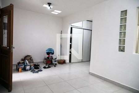 Casa à venda com 250m², 2 quartos e 4 vagasSala 3