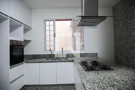 Casa à venda com 250m², 2 quartos e 4 vagasCozinha