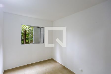 quarto 1 de apartamento à venda com 3 quartos, 58m² em Parque Pinheiros, Taboão da Serra
