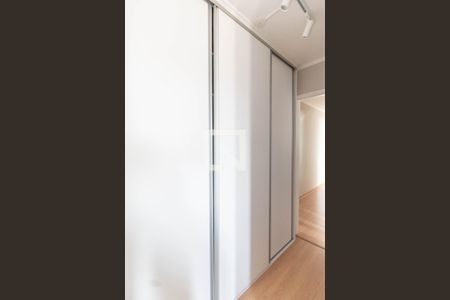 Quarto 1 de apartamento à venda com 2 quartos, 57m² em Vila Basileia, São Paulo