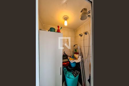 Apartamento à venda com 58m², 2 quartos e 1 vaga Apartamento à venda com 58m², 2 quartos e 1 vagaBanheiro de serviço