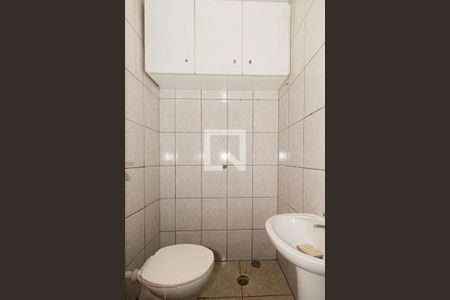 Casa à venda com 125m², 3 quartos e 2 vagas Casa à venda com 125m², 3 quartos e 2 vagasBanheiro da Garagem