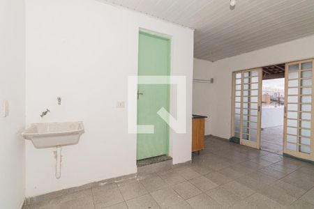 Casa à venda com 125m², 3 quartos e 2 vagas Casa à venda com 125m², 3 quartos e 2 vagasCozinha e Área de Serviço 2