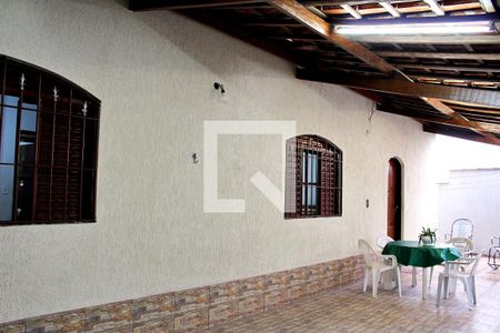 Casa à venda com 300m², 6 quartos e 6 vagasÁrea externa