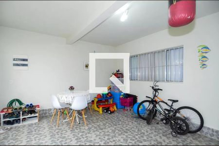 Casa à venda com 300m², 6 quartos e 6 vagas Casa à venda com 300m², 6 quartos e 6 vagasGaragem 2