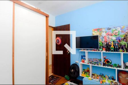 Casa à venda com 300m², 6 quartos e 6 vagas Casa à venda com 300m², 6 quartos e 6 vagasQuarto 5